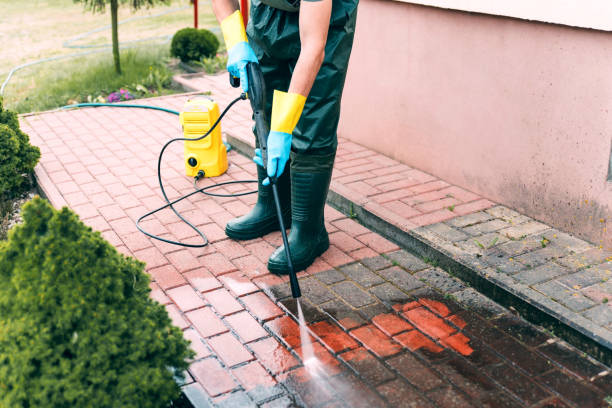 Spring Cleaning in Saunders Lake, OR