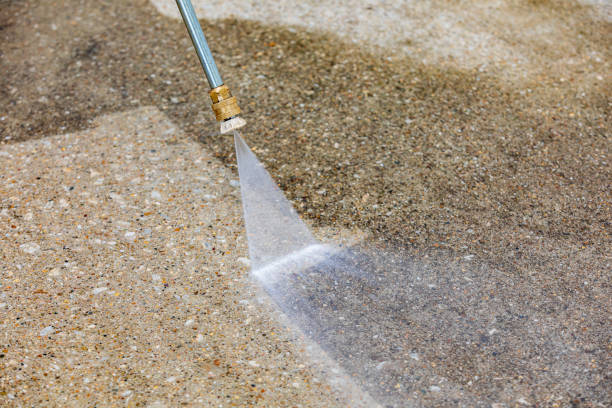 Professional  Pressure Washing Services in Saunders Lake, OR
